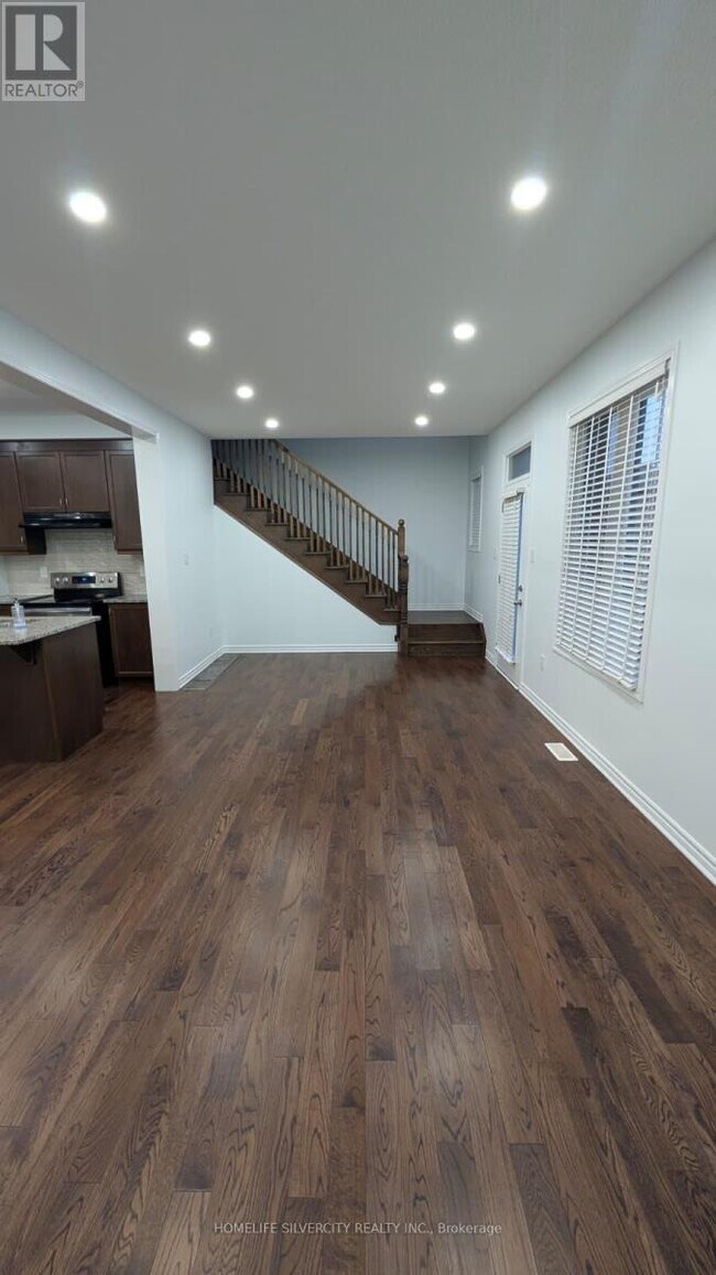 Photo - 39 Boothill Dr