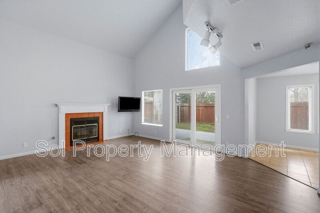 Photo - 1638 Schooner Ct