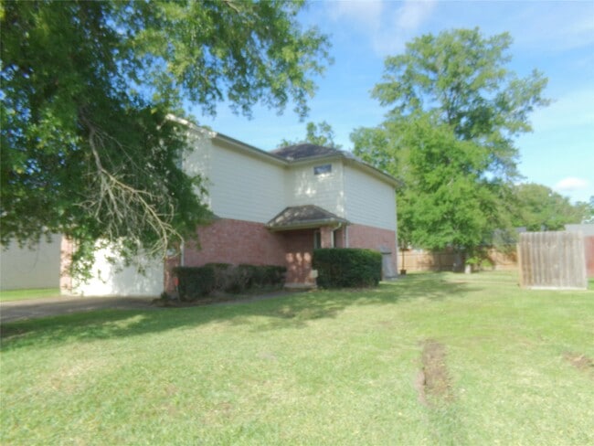 Photo - 16810 Deck Ct