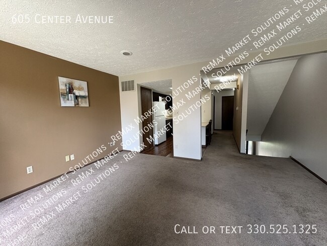 Photo - 605 Center Ave