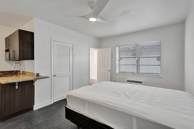 7143 Bonita Dr