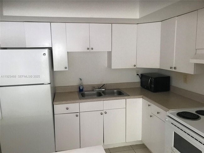 Photo - 206 NE 3rd St Unit 10