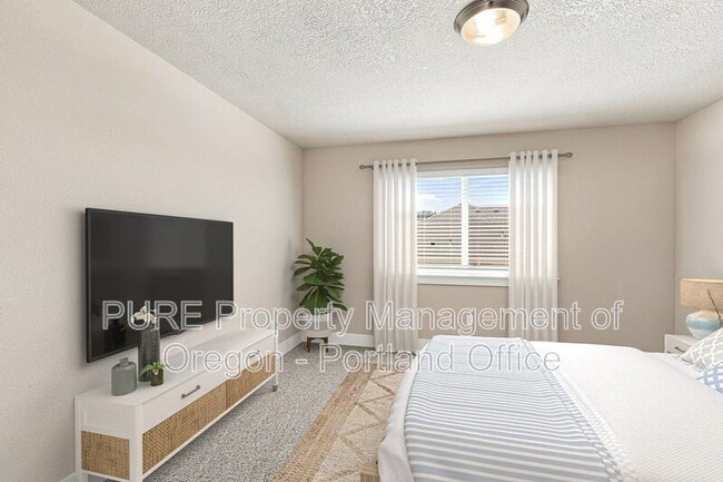 Photo - 588 NE Alderwood Dr