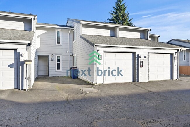 Building Photo - Charming 2-Bedroom Unit in Convenient Burien Location