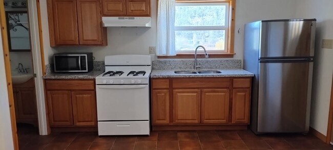 Photo - 6836 Lakewood Dr Unidad B