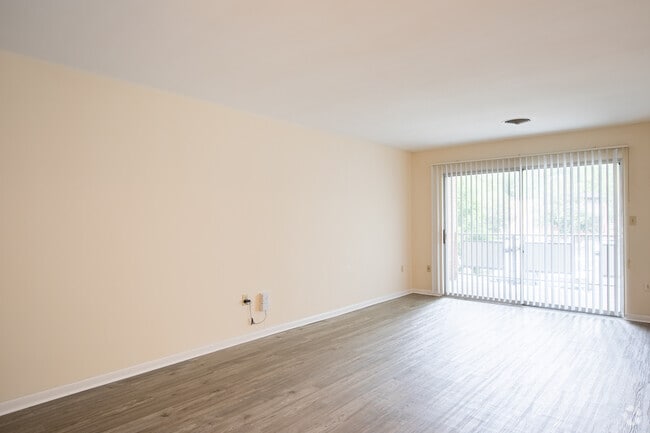 1BR, 1BA