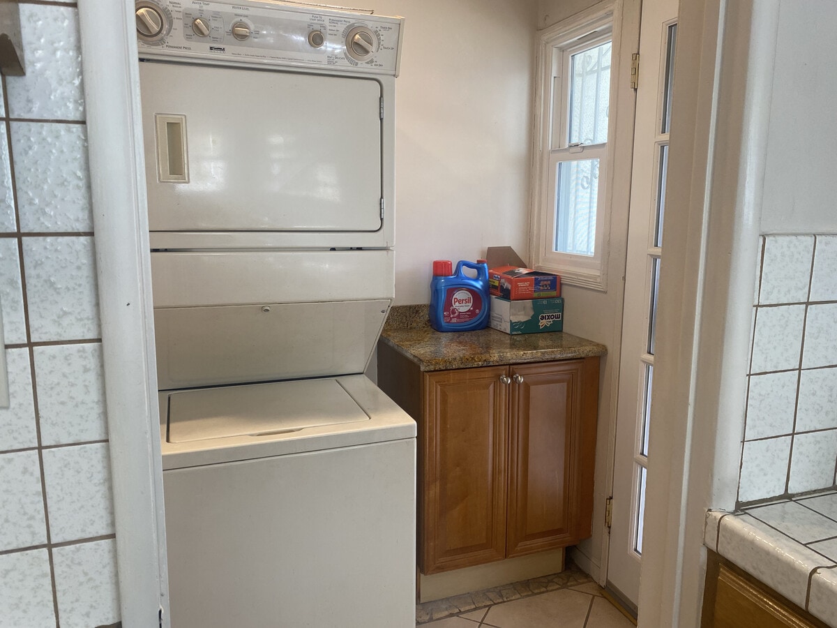 Photo - 4016 Hepburn Ave