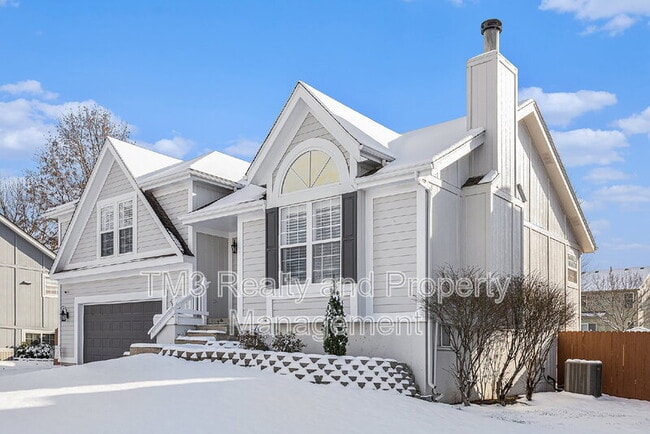 Photo - 16755 W 156th Terrace