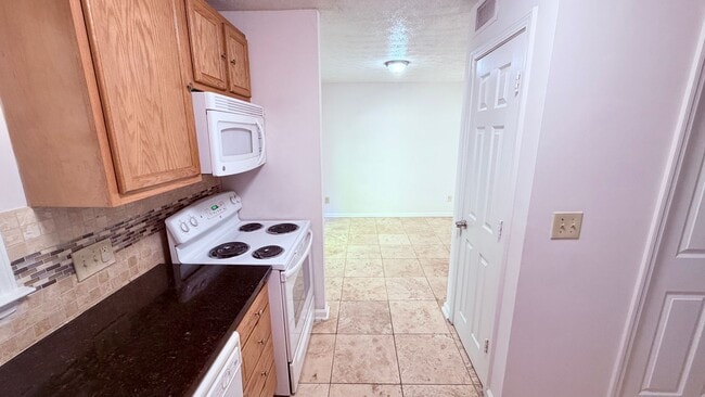 Photo - 708 Burnt Creek Dr NW Unit B