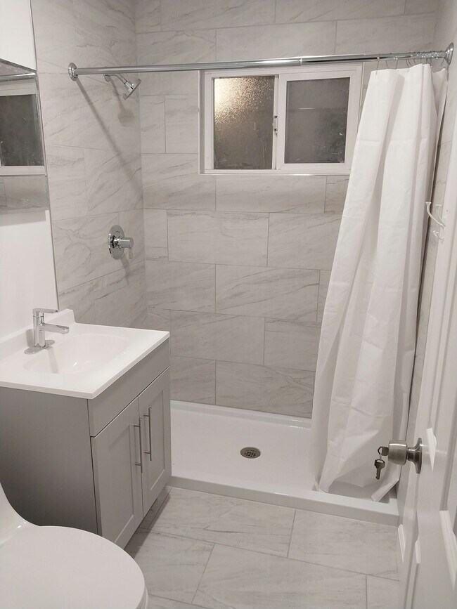 Photo - 11010 Knobb Ave