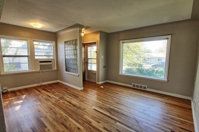 Photo - 2 bed 1 bath Englewood home with 2 car gar...
