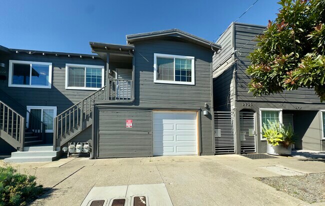 Photo - 2731 Chestnut St