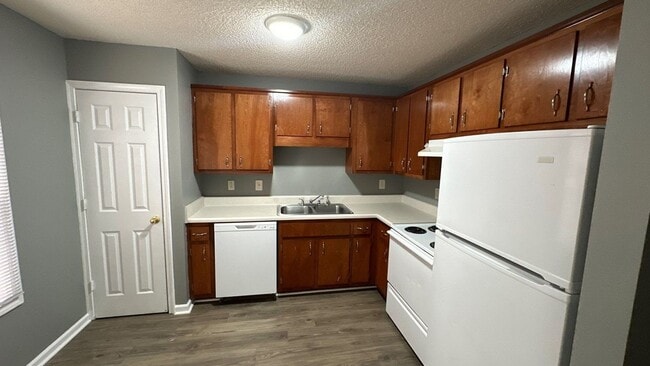 Building Photo - 2817 Cobalt Dr Unit D