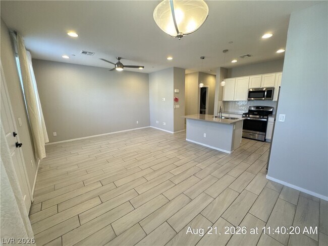720 Sleeping City Ave