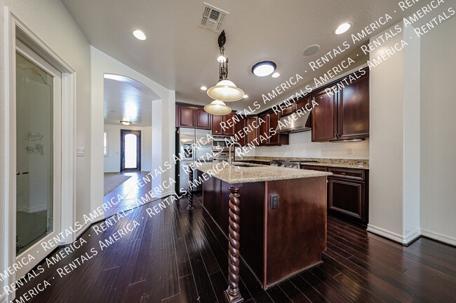 613 W San Carlos Way