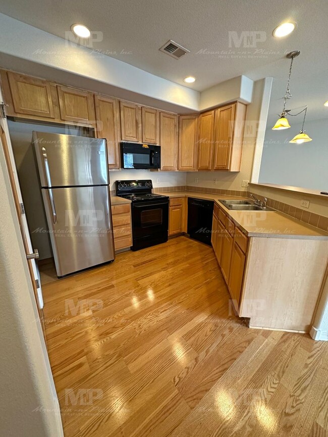 Photo - 5220 Boardwalk Dr Unit G12