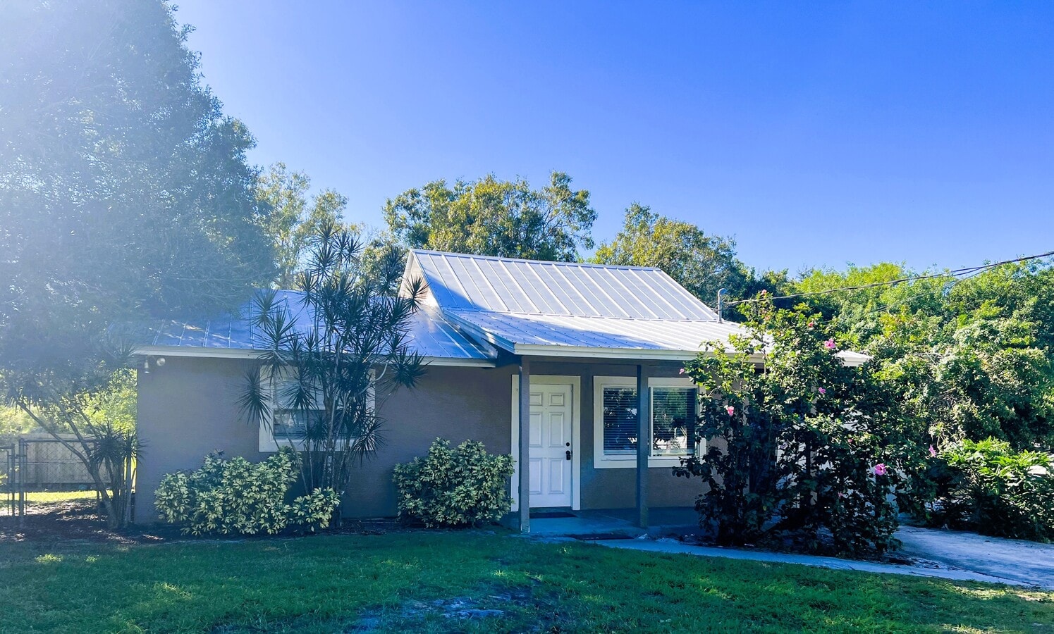 Photo - 377 Baysinger Ave