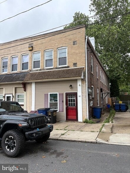 Building Photo - 80 Alden Ave