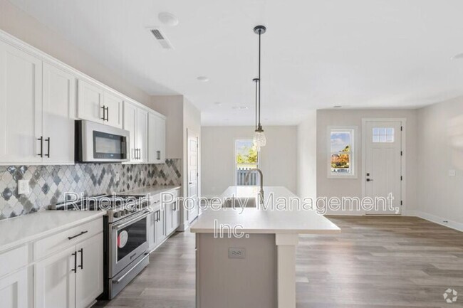 Building Photo - 384 Ginsberg Rd Rental