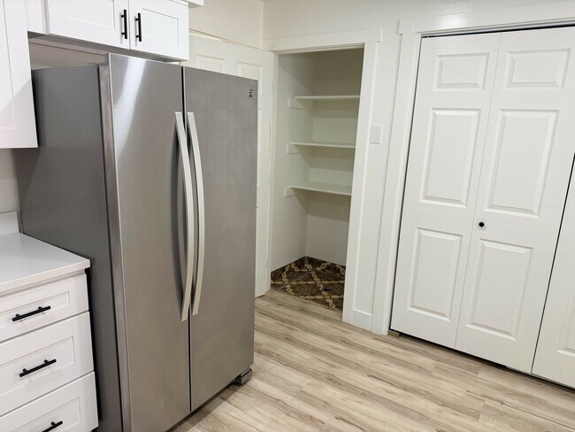 Photo - 208 Ogden Canyon Rd