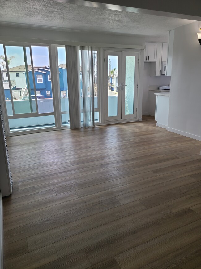 Building Photo - 2026 Hermosa Ave Unit 1 Rental