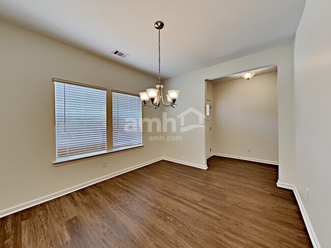 Photo - 91 Jake Crossing