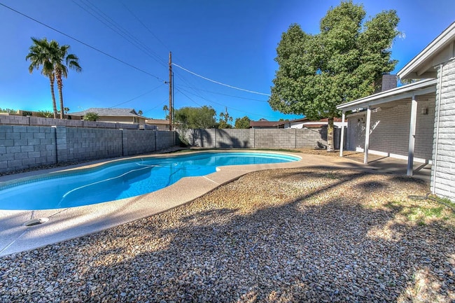 Photo - 8731 E Sandalwood Dr