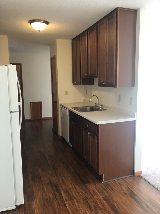 Photo - 2730 Dupont Ave S