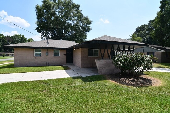 Building Photo - Newly updated, 3 bedroom, 1.5 bath home in Baker