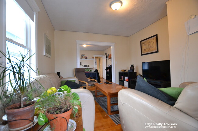 Photo - 46 Atkins St Apartment Unit 2