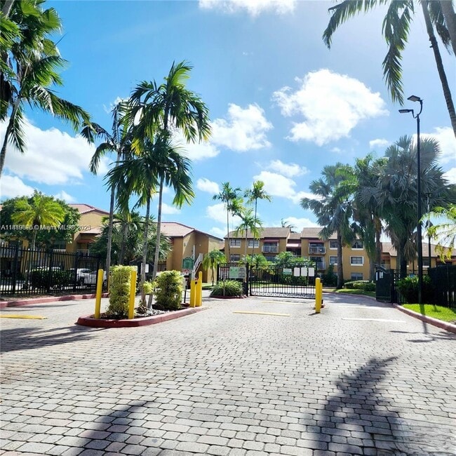 Building Photo - 15600 SW 80th St Unit L-108 Rental
