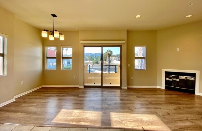 Building Photo - 5827 Carlton Way Unit 201 Rental