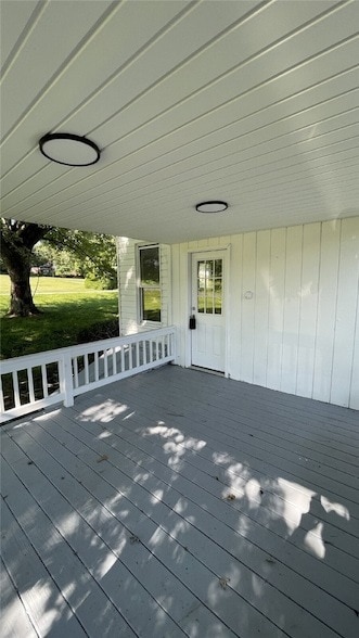 Photo - 240 Robinson St