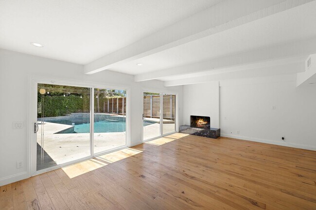 273 Cecil Pl