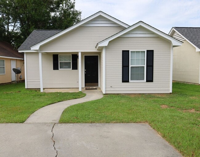 Building Photo - 203 Blue Pool Dr
