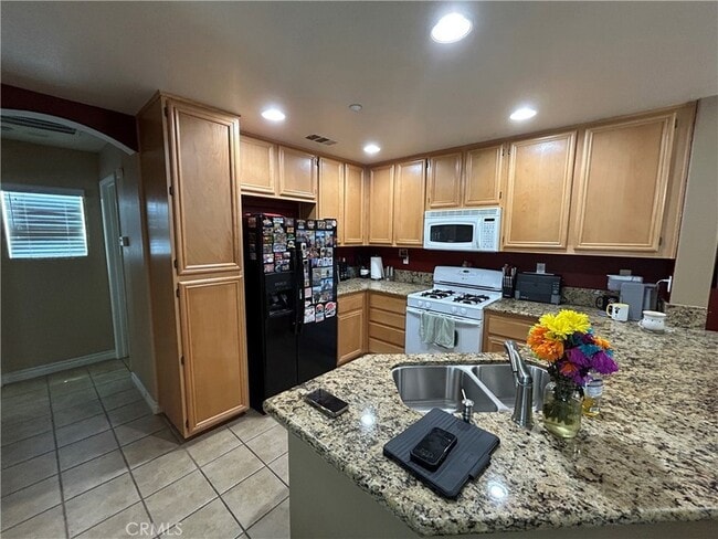 Photo - 41696 Woodridge Ave Unidad 2