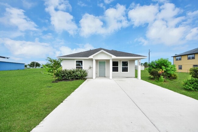 Photo - 1105 W Bayshore Dr