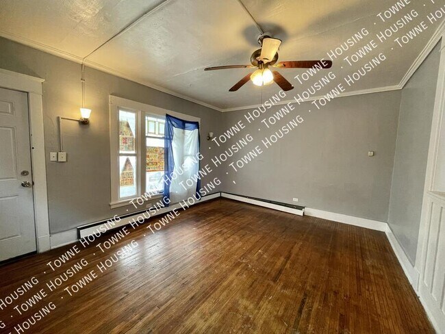 Photo - 124 Ludington St Unit 1