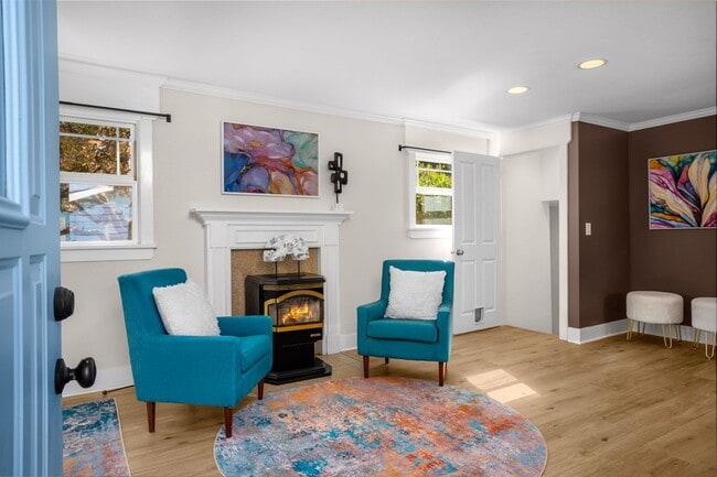Photo - Updated 3-bedroom Bungalow