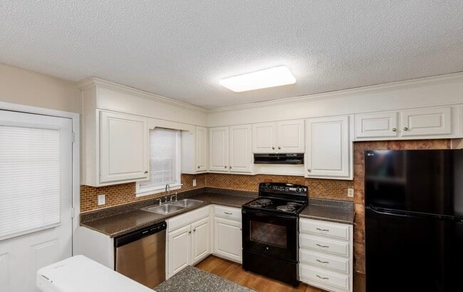 Photo - 2517 Wright Cir