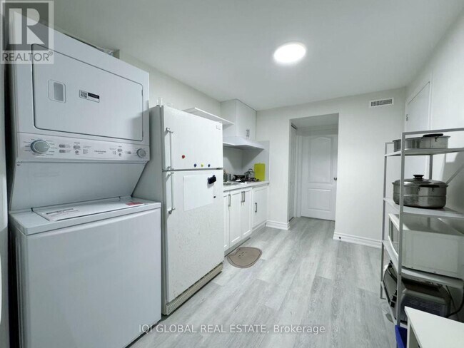 Photo - 130 Carolbreen Square