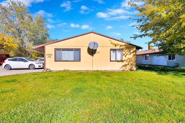 Photo - 3290 1/2 Lombardy Lane Unidad C