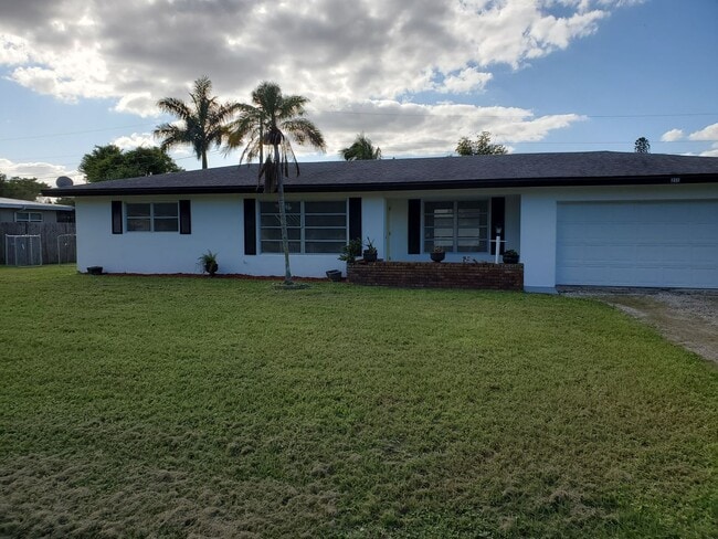 Building Photo - 211 Oklahoma Ave