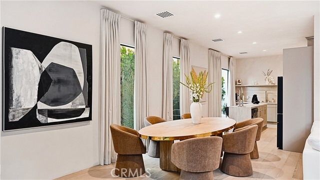 Building Photo - 8840 Ashcroft Ave