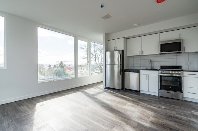 Photo - 355 15th Ave Unidad 205