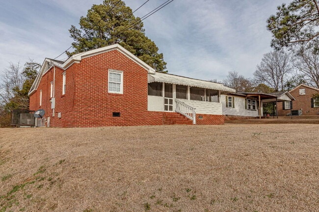 Photo - Newly Renovated Brick Ranch! Convenient Goldsboro location close to US Hwy 117/US Hwy 70!