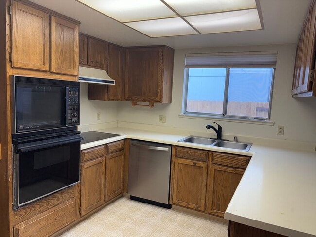 Photo - 3 Bedroom Home in Sparks!