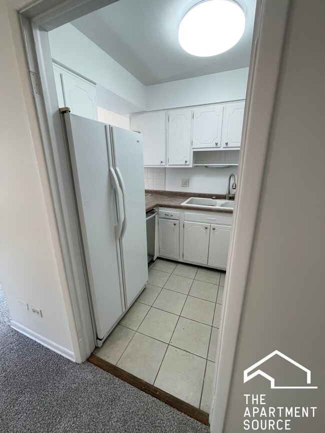 Photo - 539 W Stratford Pl Unit 405