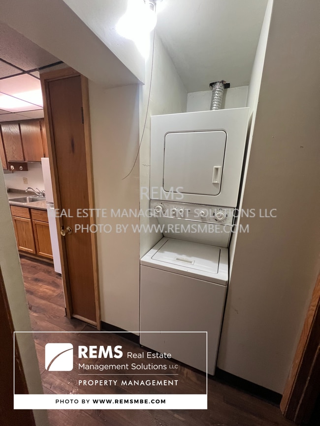 Photo - 602 10th Ave