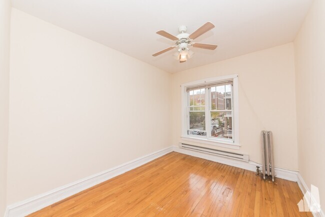 Building Photo - 955 W Cornelia Ave Unit # 03A Rental